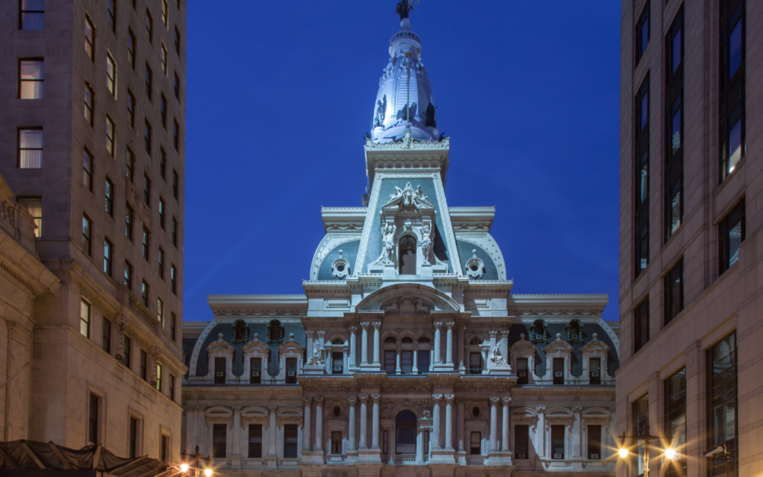 Philadelphia City Hall at night