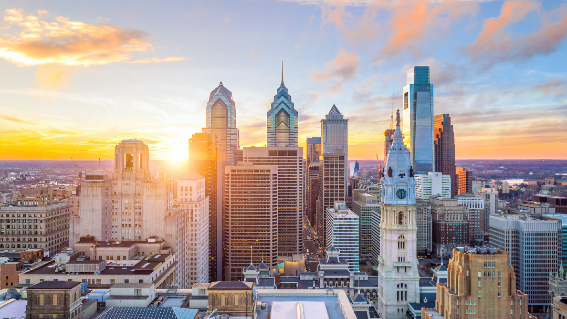 The skyline of Philadelphia at sunset